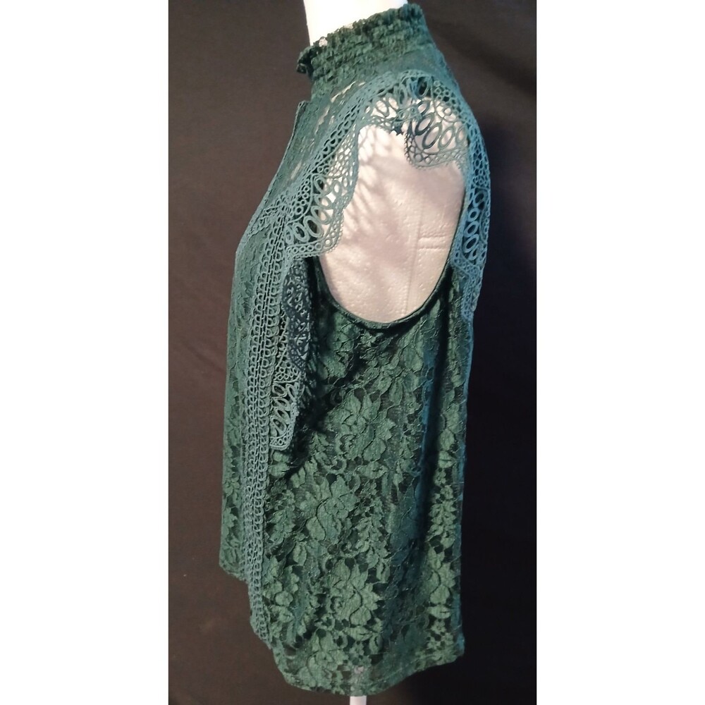 Cable & Gauge Women's Dark Green  Lace Overlay Sleeveless Blouse Medium NWOT - Picture 2 of 7